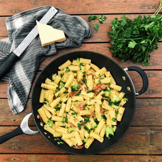 Smashed Broccoli Prosciutto Pasta