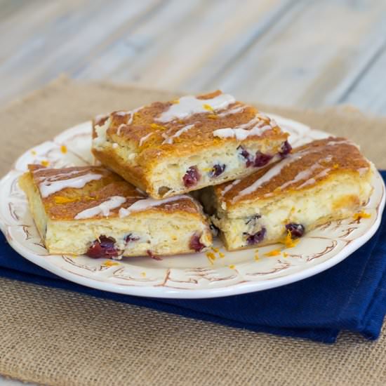 Cranberry Cheesecake Crescent Bars