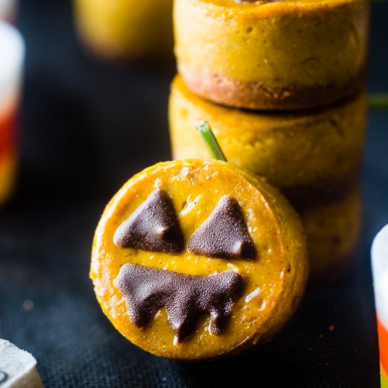 Vegan Mini Pumpkin Cheesecakes