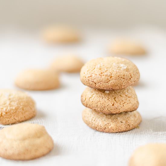 Amaretti Cookies