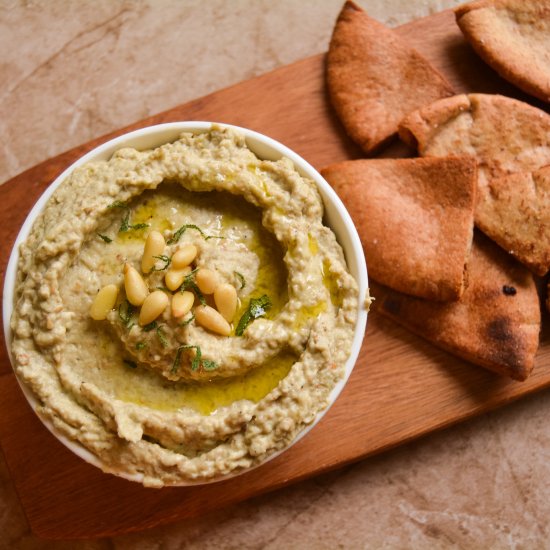 Baba Ganoush & Homemade Pita Chips