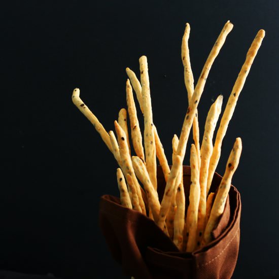 Crunchy Sesame Breadsticks