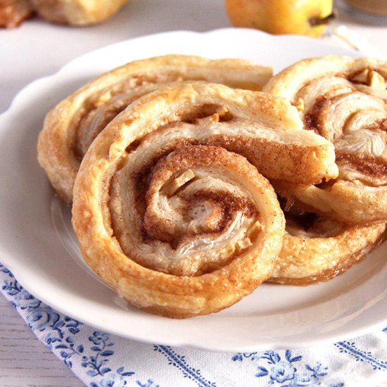 Apple Puff Pastry Rolls