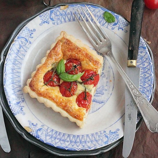 Cherry Tomatoes Tart