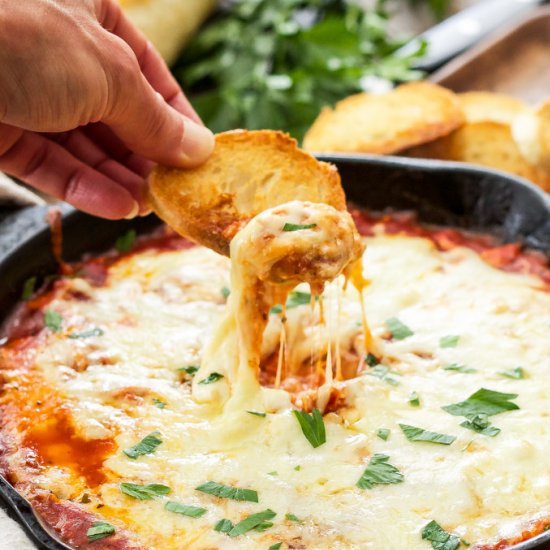 Skillet Chicken Parmesan Dip