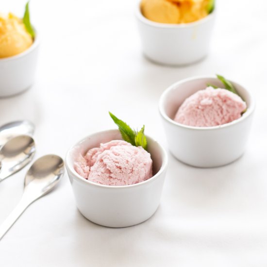 Strawberry and Mint Frozen Yogurt