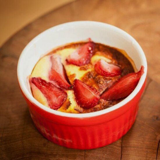 Vanilla Clafoutis with Strawberry