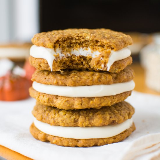 Pumpkin Oatmeal Creme Pies