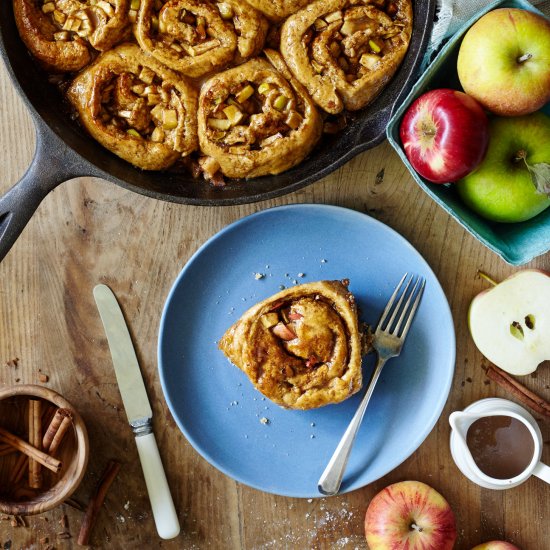 Caramel Apple Cinnamon Buns