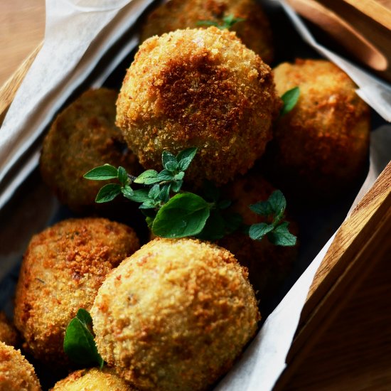 Vegan Creamy Mushroom Arancini