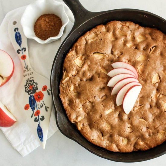 Apple Spice Skillet Cake