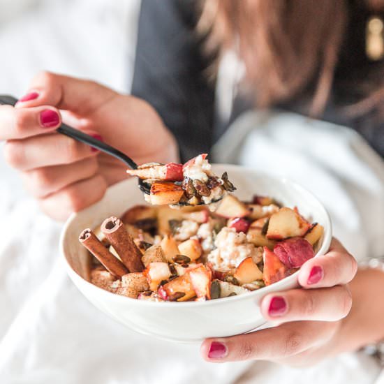 Apple cinnamon porridge