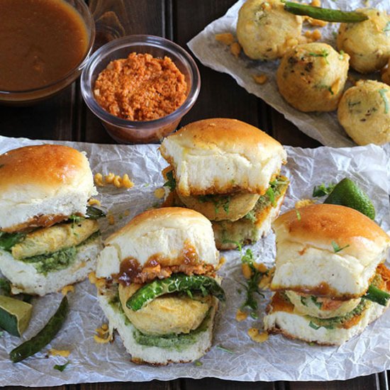 Vada Pav (Indian Burger)