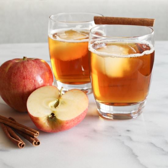 Apple Cider Whiskey Cocktail