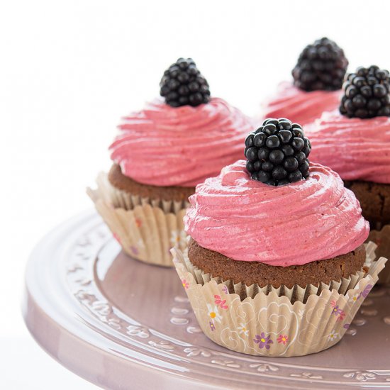 Chocolate and Blackberry Cupcakes