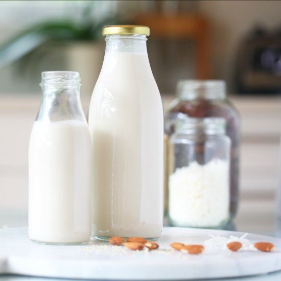 Almond, Coconut and Sesame Milk