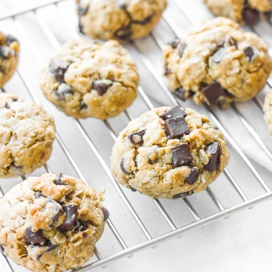 Chewy Chocolate Chip Oatmeal Cookie