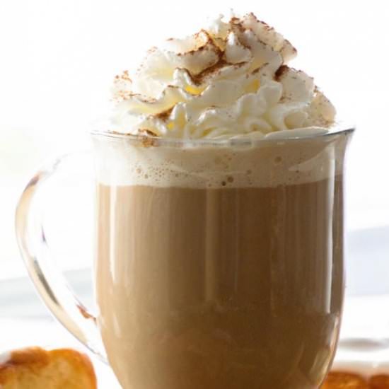 Cinnamon Roll Latte