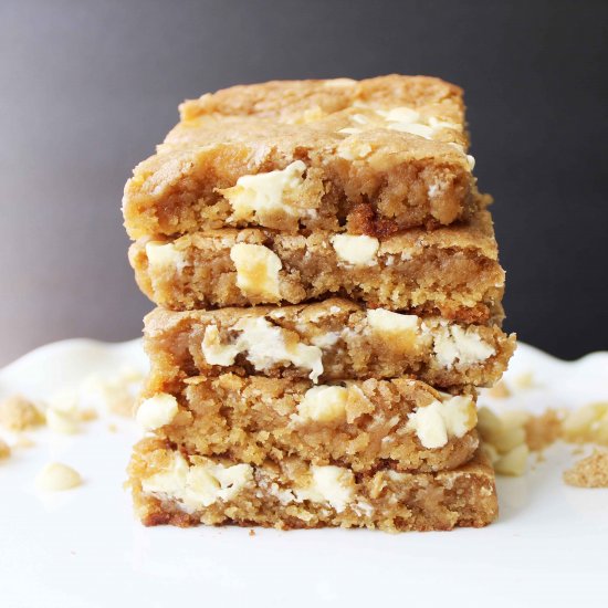 White Chocolate Blondies Bars