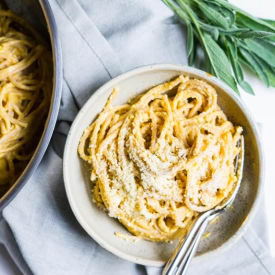 Healthy Creamy Pumpkin Spaghetti