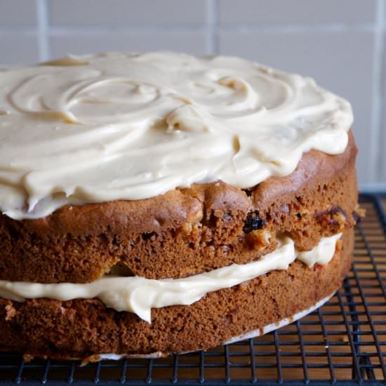 Apple cake with maple icing