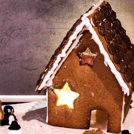 Simple Gingerbread House