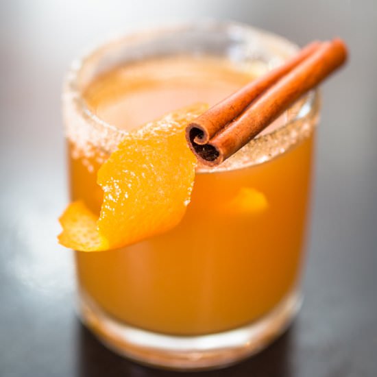 Hot Spiced Cider Cocktail