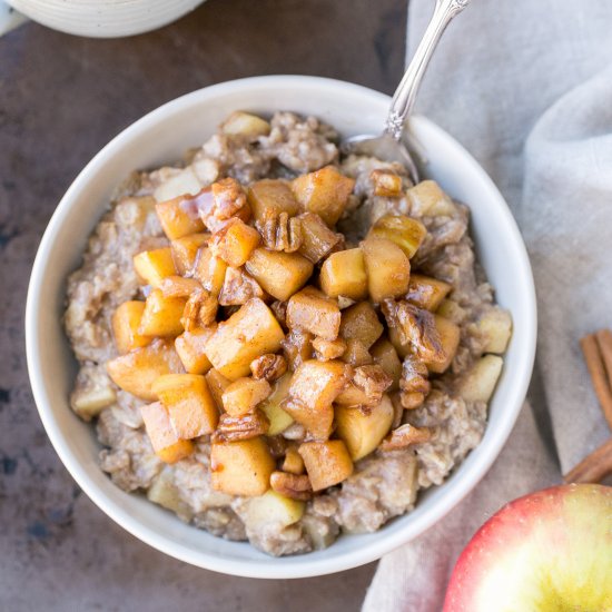 Apple Cinnamon Oatmeal