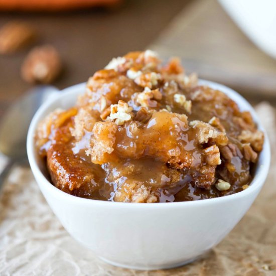 Caramel Apple Cobbler Cake