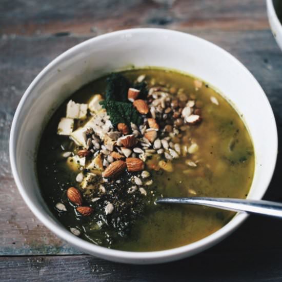 Deep Greens Soup to Save your Body