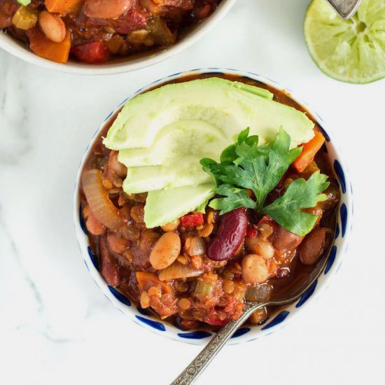 Easy Veggie and Bean Chili