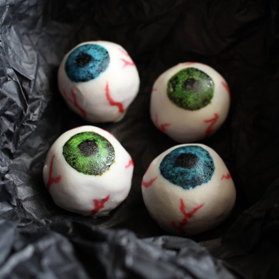 Halloween White Chocolate Eyeballs