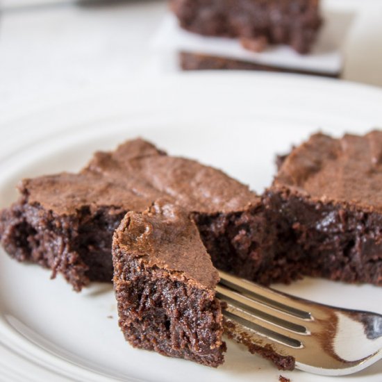 One Bowl Fudgy Brownies