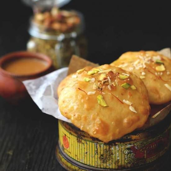 Meethi Poori Recipe