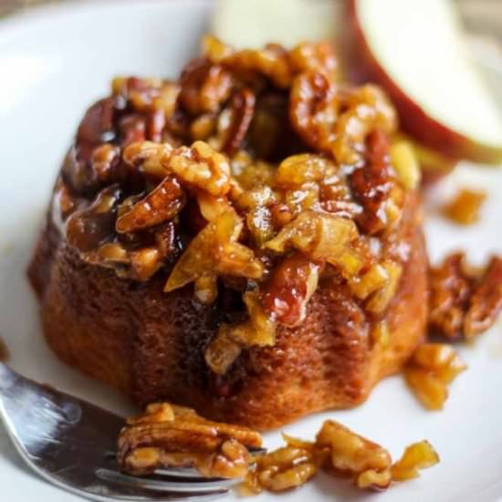 Caramel Apple Mini Cakes