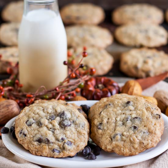 Oatmeal Chocolate Almond Cookies