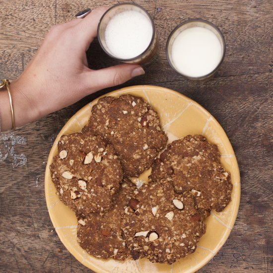 Gingerbread Oat & Nut Biscuits