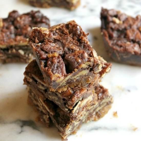 Maple Chocolate Pecan Bars