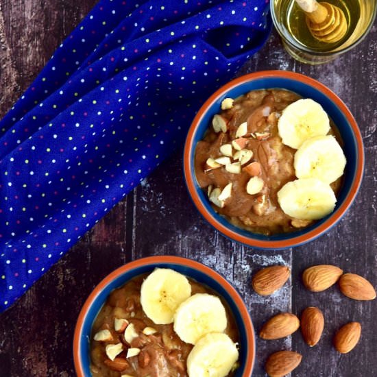 Banana almond porridge