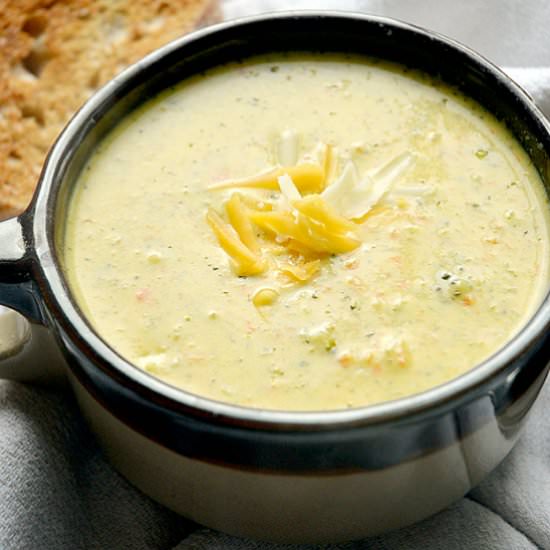 Broccoli Beer Cheese Soup