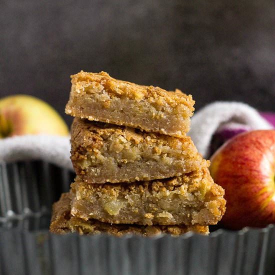 Apple Cinnamon Blondies