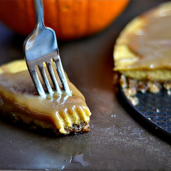 Paleo Pumpkin Cheesecake