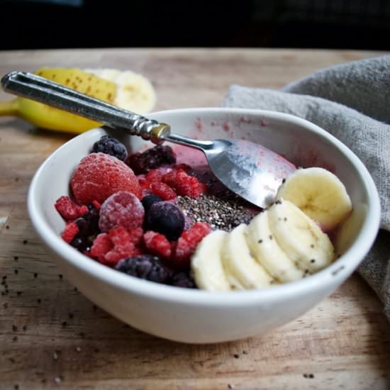 Banana Berry Chia Seed Smoothie