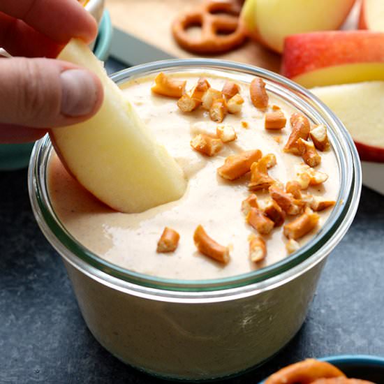 Healthy Pumpkin Yogurt Dip