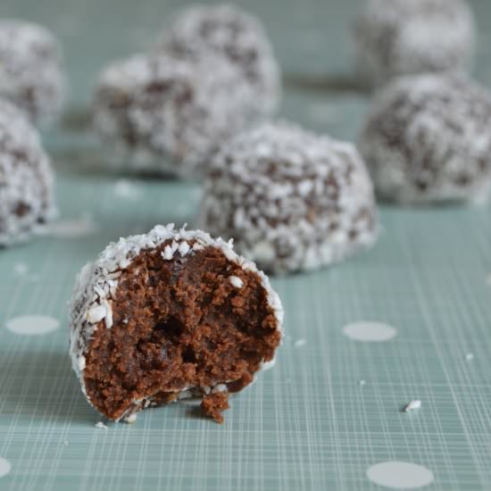 Healthy Chocolate Balls