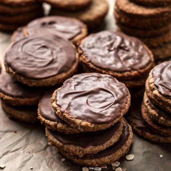 homemade digestive biscuits