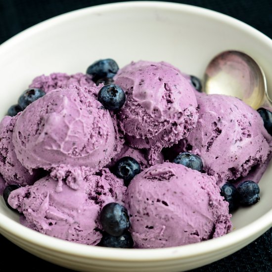 Blueberry ice cream