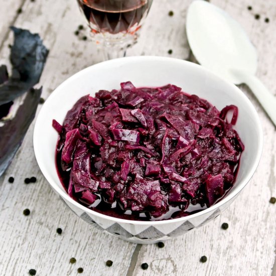 Red Cabbage with Port and Apples