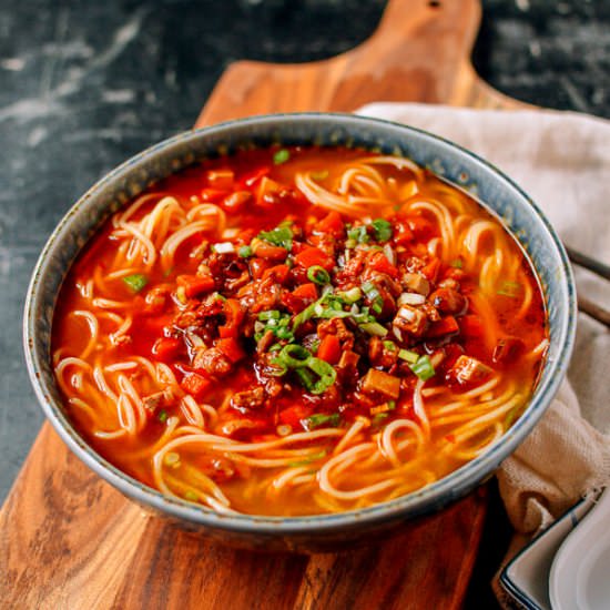 Shanghai Hot Sauce Noodles