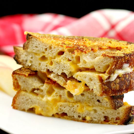 The Perfect Grilled Cheese Sandwich